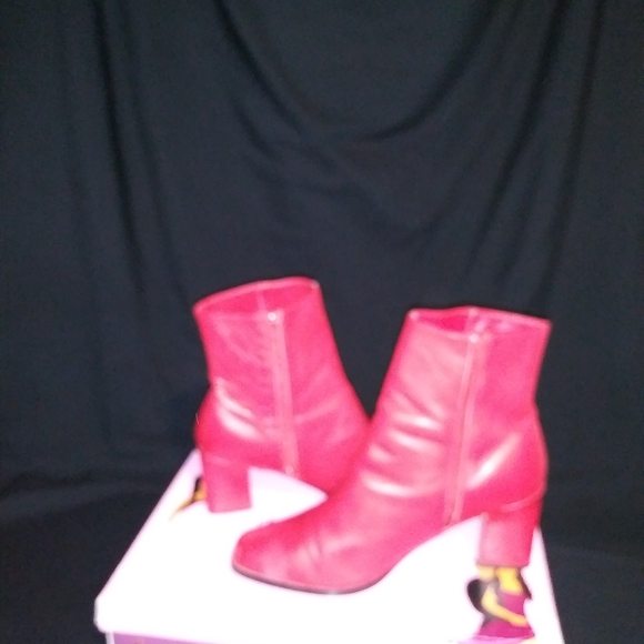 Coat, - Picture 4 of 8